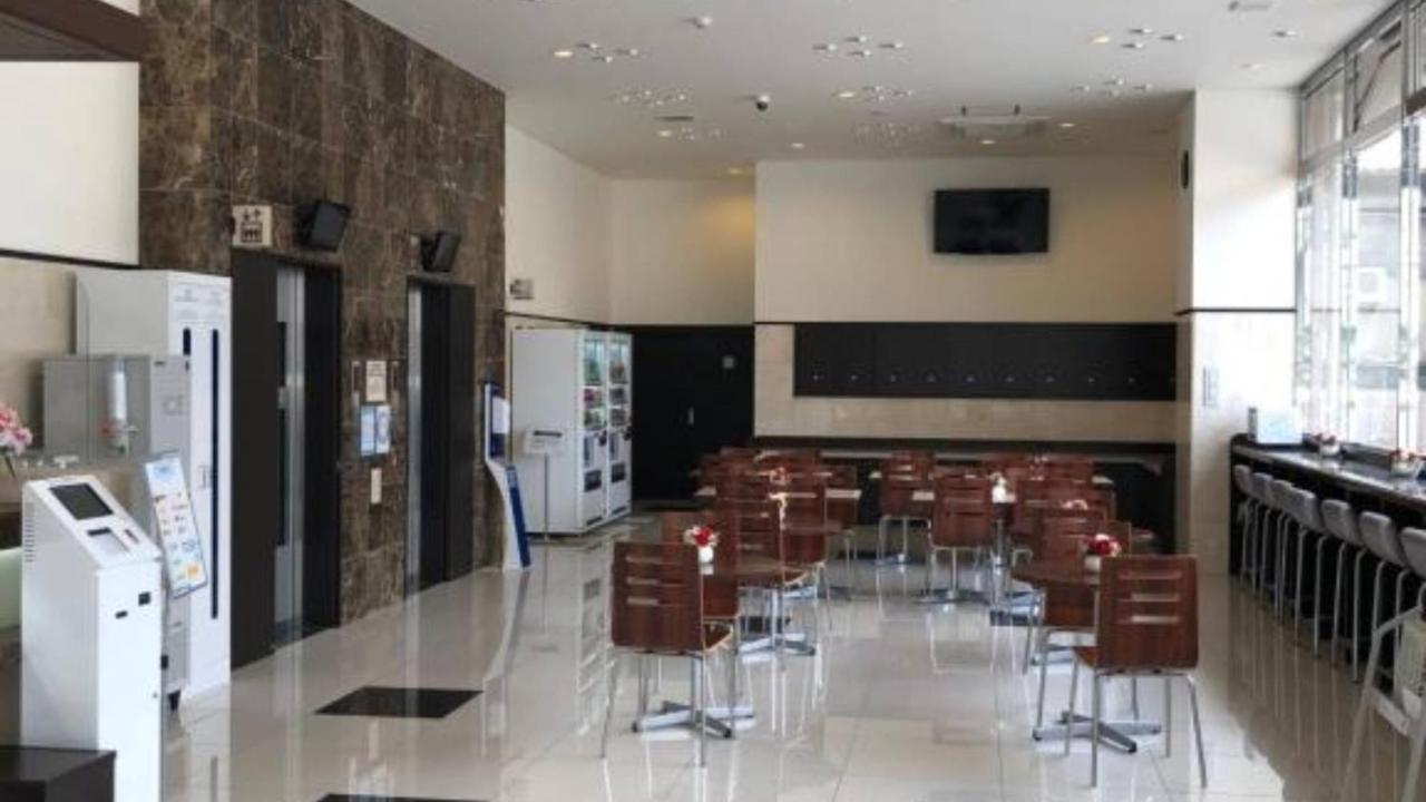 Toyoko Osaka Kadoma-shi Ekimae 酒店 3*